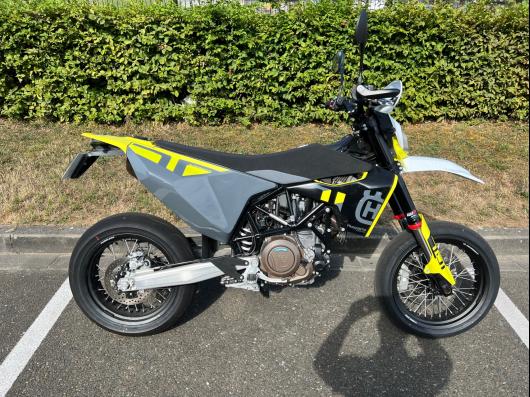 photo-annonce-husqvarna-701-supermoto_64b6a8db09671646300561.jpg
